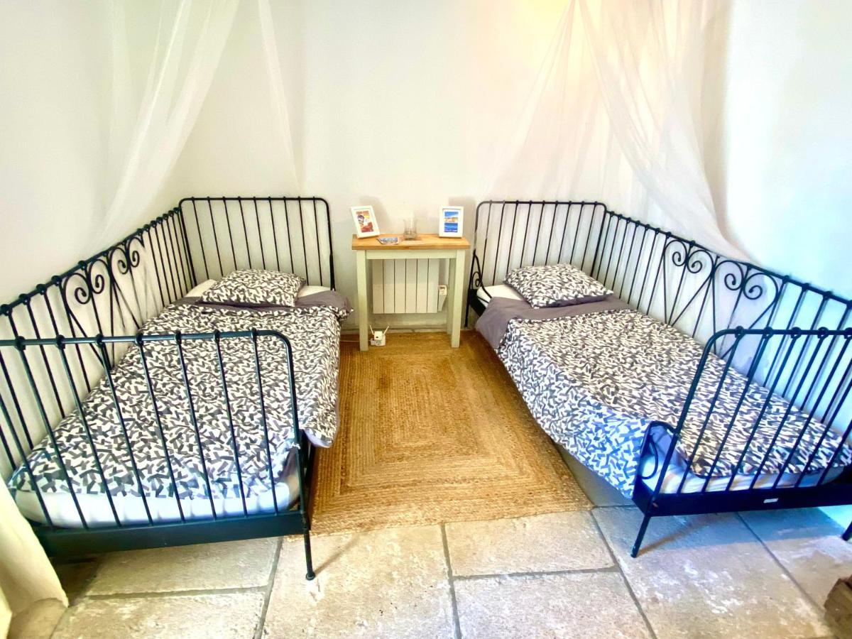 Auberge De La Croix Du Pape Эз Экстерьер фото