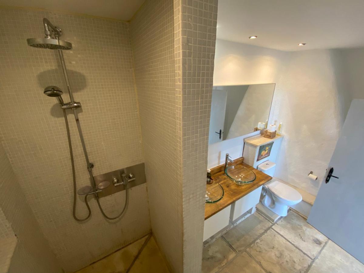 Auberge De La Croix Du Pape Эз Экстерьер фото